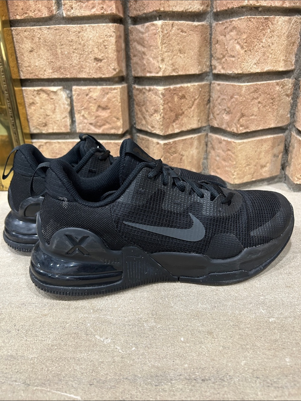 Nike Air Max Alpha Trainer 5 Black Dark Smoke Grey DM0829-010 Men's Size 8.5